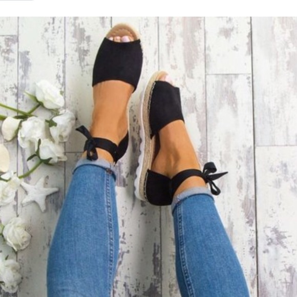 black flat espadrilles sandals